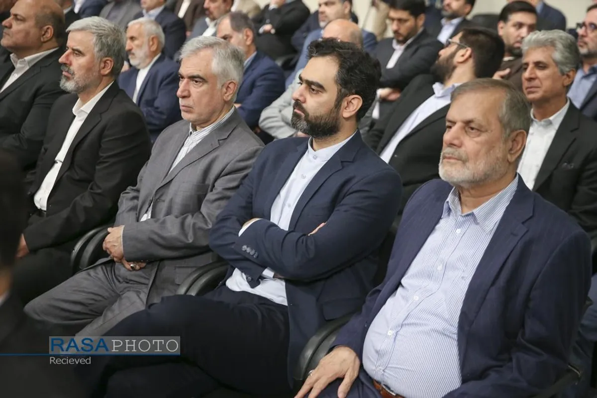 دیدار نمایندگان مجلس شورای اسلامی با رهبر معظم انقلاب