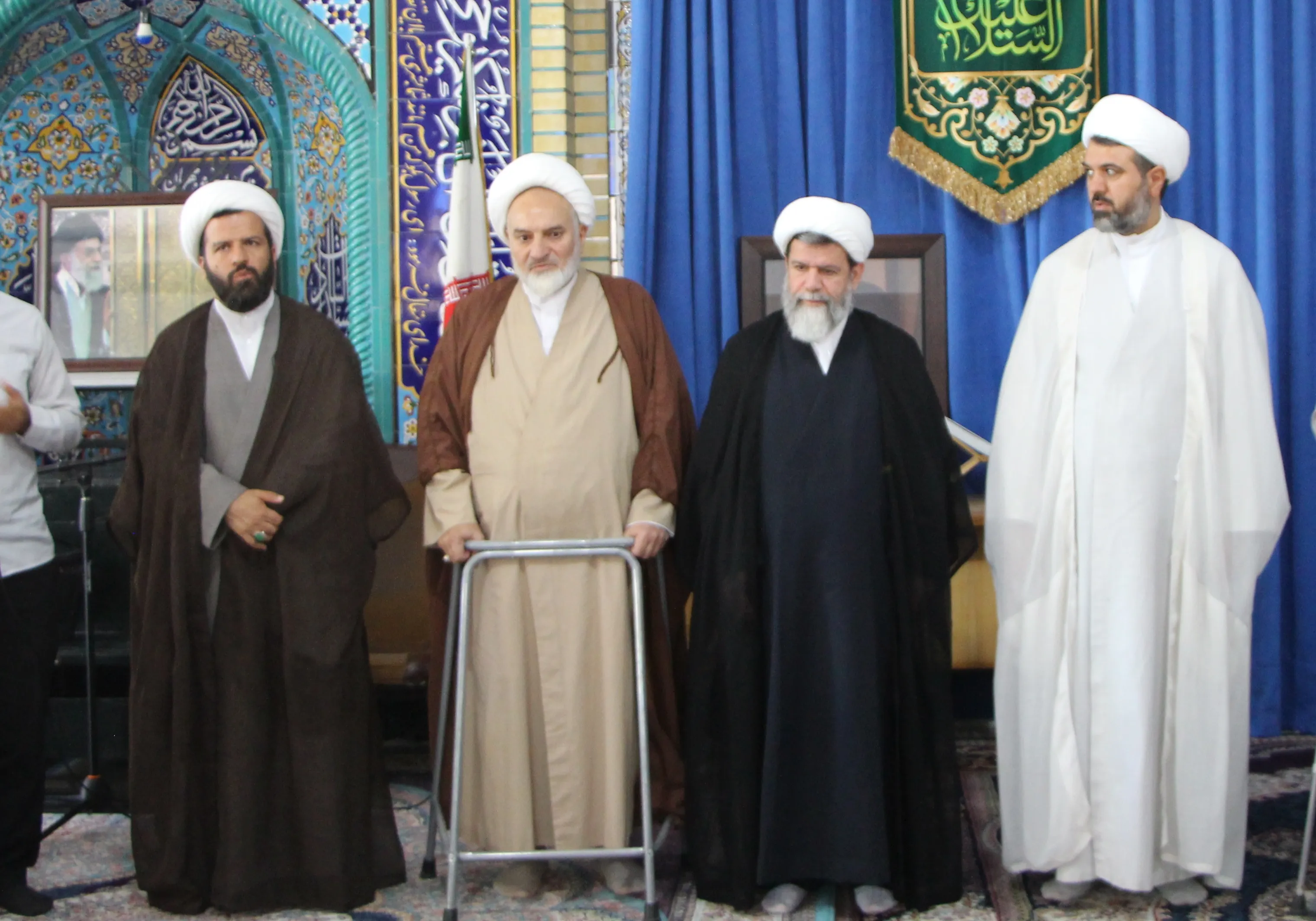 تکریم مدیر سابق و معارفه مدیر جدید مدرسه علمیه امام صادق مرودشت
