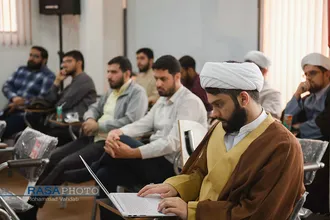 نشست نقد کتاب &laquo;تربیت اسلامی از نگاه رهبر فرزانه&raquo;
