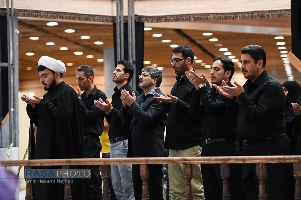 هفدهمین نمایشگاه &laquo;عطر سیب&raquo;