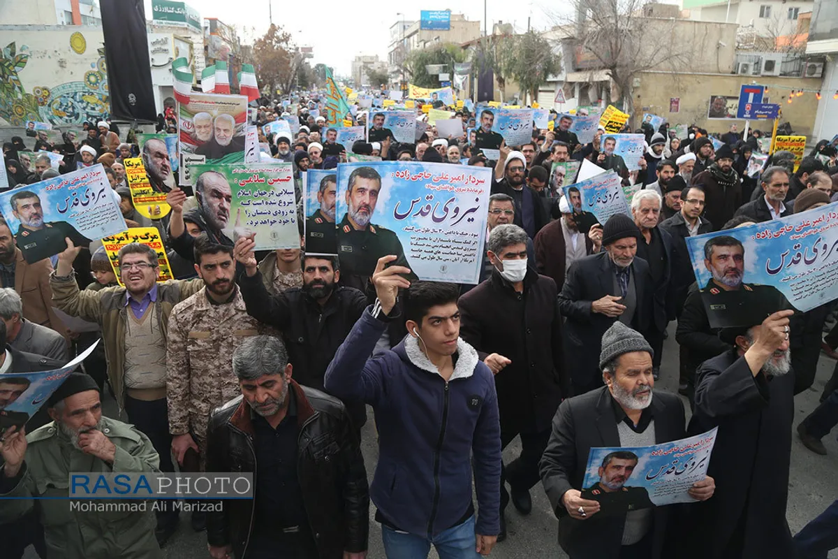 راهپیمایی نمازگزاران قم در حمایت ازسپاه و اقتدار و امنیت نظام اسلامی