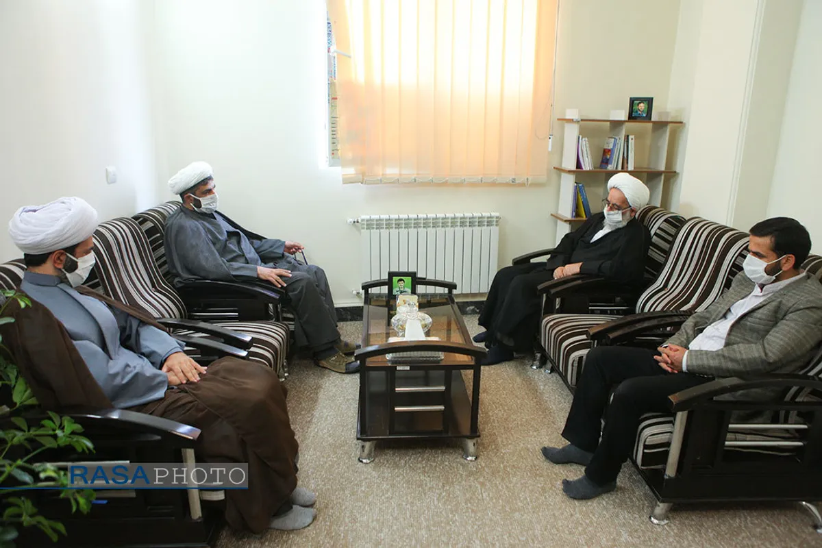 بازدید حجت الاسلام والمسلمین فرخ&zwnj;فال رییس مجمع عمومی جامعه مدرسین از خبرگزاری رسا