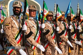 صبحگاه مشترک نیرو&zwnj;های مصلح با عنوان بیعت با امام زمان (عج) با حضور سردار باقری فرمانده کل نیرو&zwnj;های مصلح و حجت الاسلام والمسلمین رحیمیان