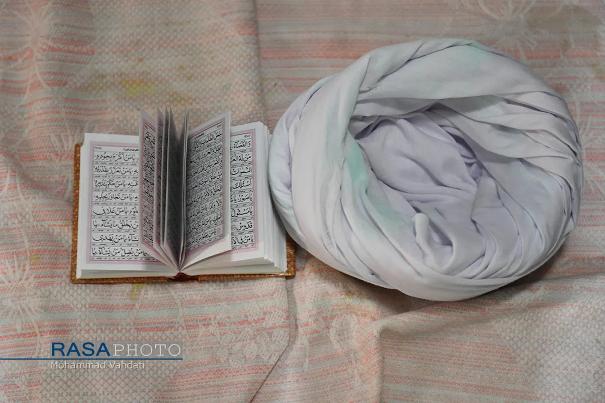 احیا شب قدر در جوار مزار شهداء