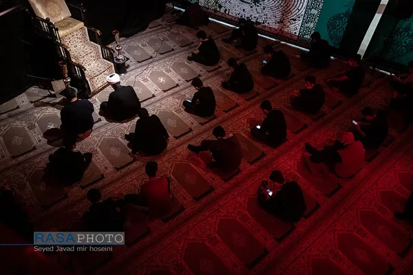 مقام معظم رهبری در جریان ارتباط تصویری با ستاد ملی مبارزه با کرونا در تاریخ ۲۱ /اردیبهشت/ ۱۳۹۹فرمودند: "معتقدم اگر قواعد سخت&zwnj;گیرانه&zwnj;ای هم در این زمینه وضع شود مردم مؤمن و مسجدی حتماً بیشتر از دیگران به آن عمل می&zwnj;کنند. "