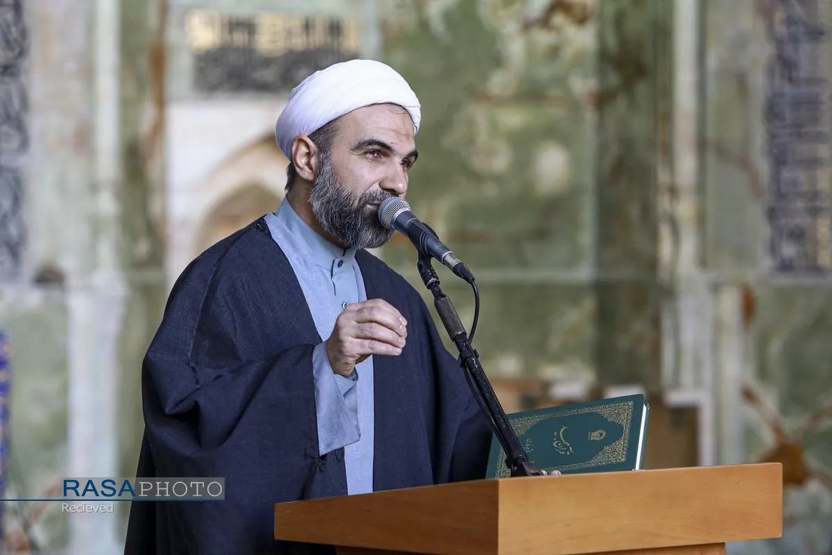 ترتیل خوانی قرآن کریم در حرم مطهر رضوی