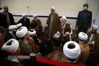 جشن&zwnj;های عمامه&zwnj;گذاری طلاب حوزه علمیه قم در بیوت مراجع تقلید و  علما