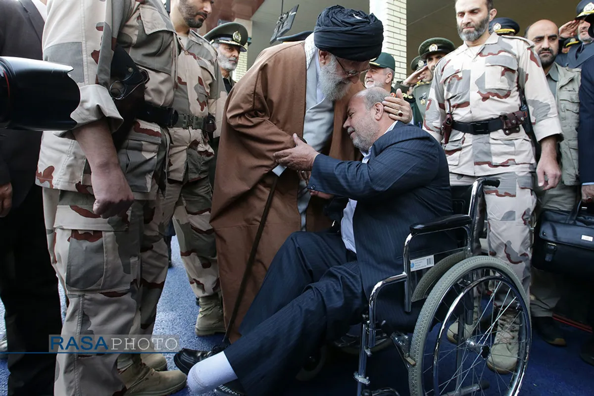 مراسم دانش&zwnj;آموختگی دانشجویان دانشگاههای افسری ارتش در دانشگاه خاتم&zwnj;الانبیاء(ص) با حضور رهبر انقلاب