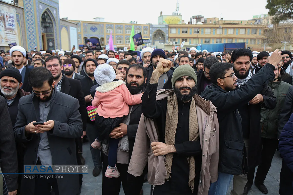 راهپیمایی خودجوش طلاب و بسیجیان قم در پی شهادت حاج قاسم سلیمانی
