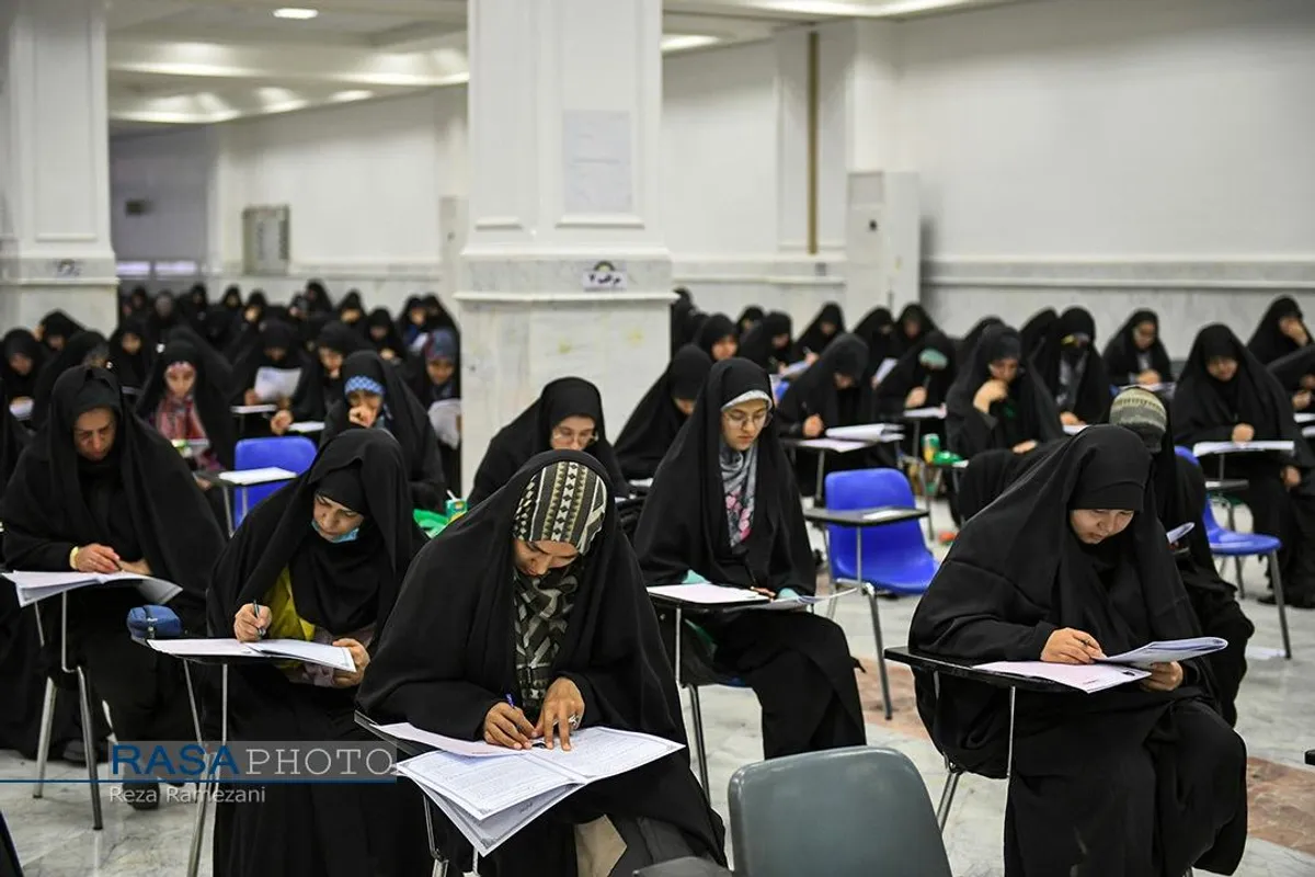 آزمون ورودی داوطلبان سال تحصیلی ۱۴۰۴-۱۴۰۳ جامعه الزهرا (سلام&zwnj;الله&zwnj;علیها)