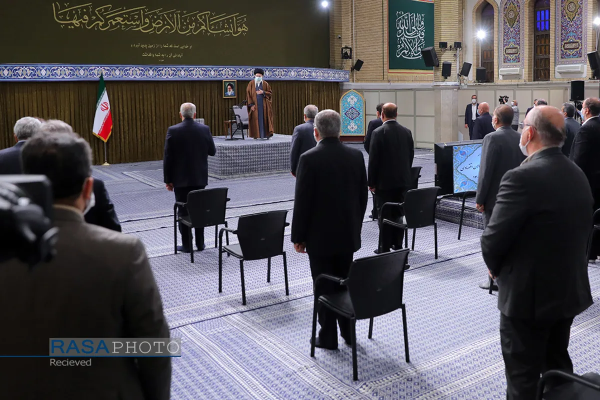 دیدار تولیدکنندگان و فعالان اقتصادی با مقام معظم رهبری