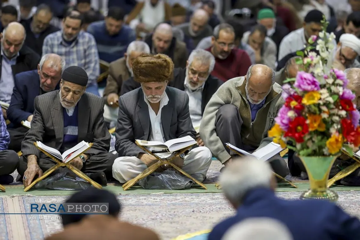 آئین جزء&zwnj;خوانی قرآن کریم در حرم حضرت معصومه (س)