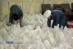 توزیع اقلام حمایتی به خانواده&zwnj;های نیازمند توسط گروه جهادی امام رضایی&zwnj;ها