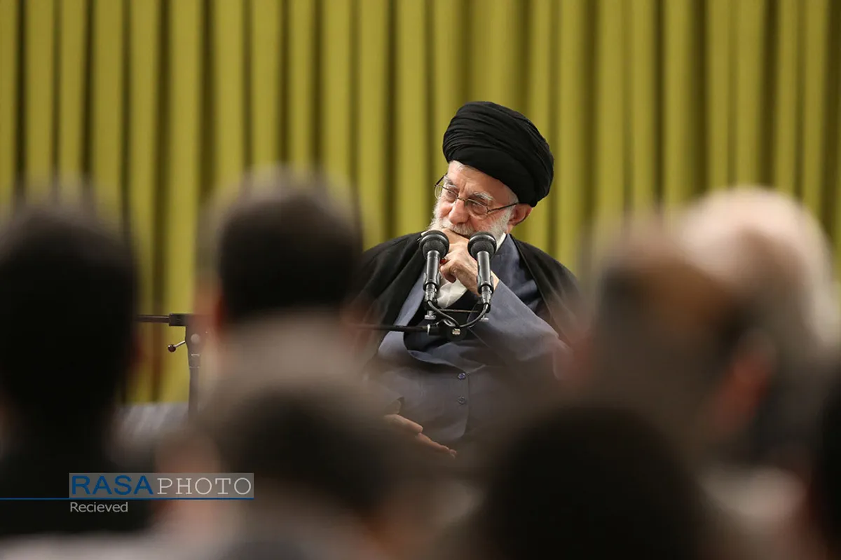 دیدار شاعران و اساتید ادبیات فارسی با رهبر معظم انقلاب