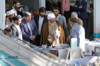بازدید حجت الاسلام والمسلمین مروی از &laquo;هفتمین نمایشگاه تخصصی کتب حوزوی و معارف اسلامی&raquo;