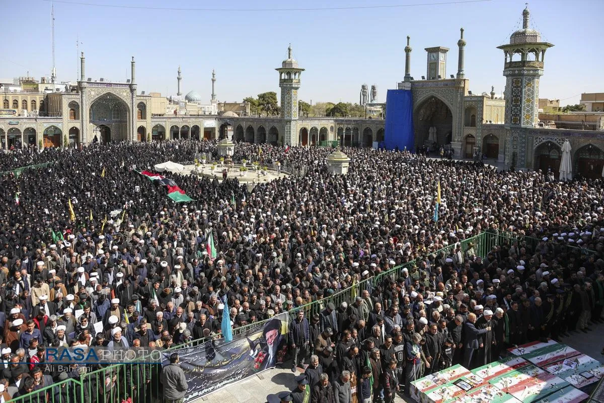 تشییع 13 شهید حملات اخیر دشمن در قم