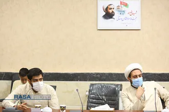 نشست هم اندیشی جمعی از طلاب با موضوع "نقش حوزه در انتخابات ۱۴۰۰"