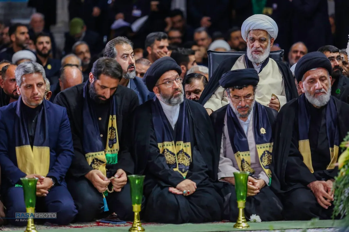 آیین شمعدان&zwnj; در شام رحلت بانوی کرامت (س)