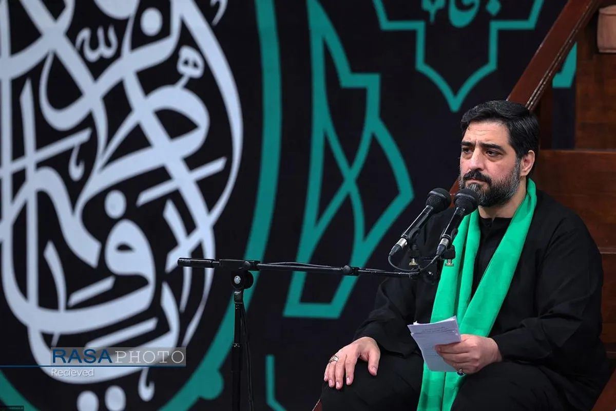 عزاداری شام شهادت حضرت فاطمه&zwnj;زهرا (سلام&zwnj;الله&zwnj;علیها) با حضور رهبر انقلاب