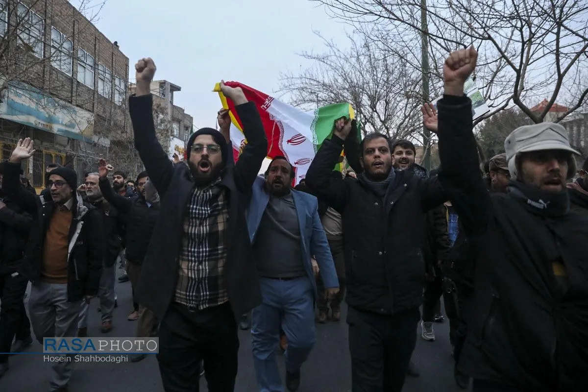 قیام مردم قم علیه اغتشاشگران