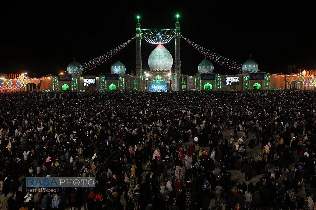 شب نیمه شعبان در مسجد مقدس جمکران