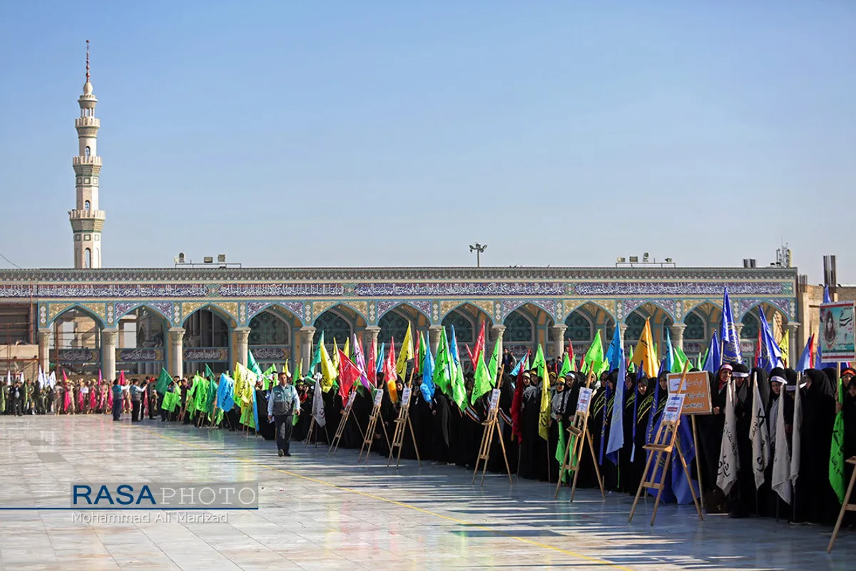 صبحگاه مشترک نیرو&zwnj;های مصلح با عنوان بیعت با امام زمان (عج) با حضور سردار باقری فرمانده کل نیرو&zwnj;های مصلح و حجت الاسلام والمسلمین رحیمیان