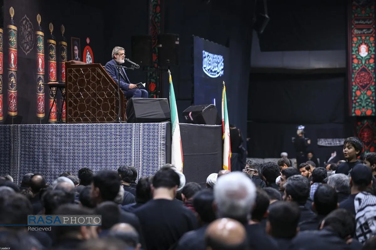 مراسم عزاداری شام غریبان حسینی در جوار محل شهادت قائد شهید