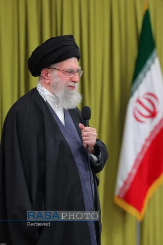 پیام رهبر معظم انقلاب بمناسبت حماسه آفرینی ملت ایران در راهپیمایی ۲۲ بهمن