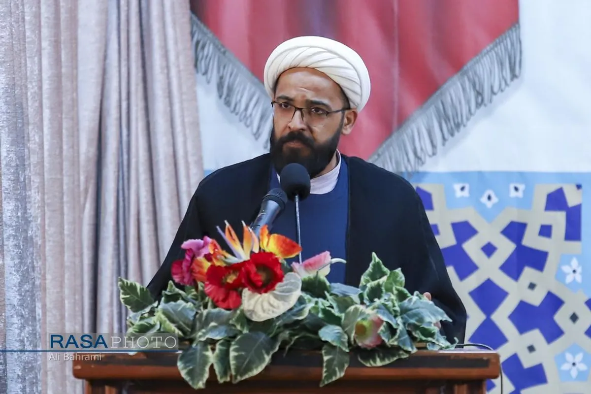 نشست صمیمی آیت الله اعرافی مدیر حوزه علمیه با اساتید و طلاب