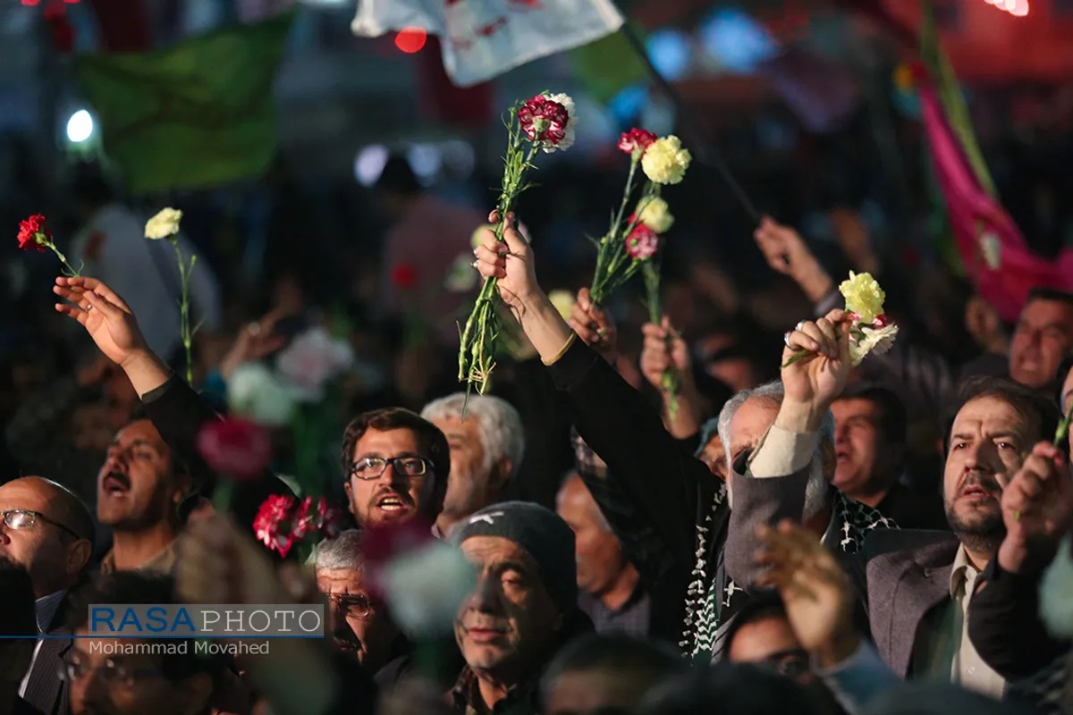 مسجد مقدس جمکران در شب نیمه شعبان شب میلاد امام زمان (عج)