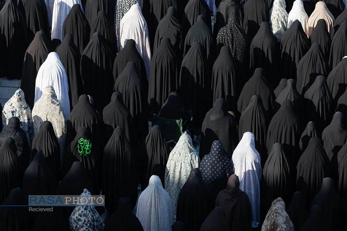 اقامه نماز عید فطر در حرم مطهر رضوی
