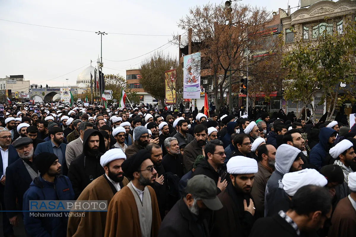 تشییع با شکوه طلبه شهید حسن مختارزاده در قم