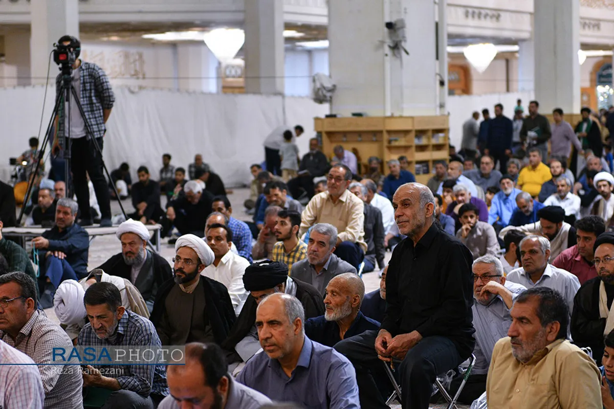 مراسم شام رحلت بنیانگذار انقلاب اسلامی در حرم حضرت معصومه (سلام&zwnj;الله&zwnj;علیها)