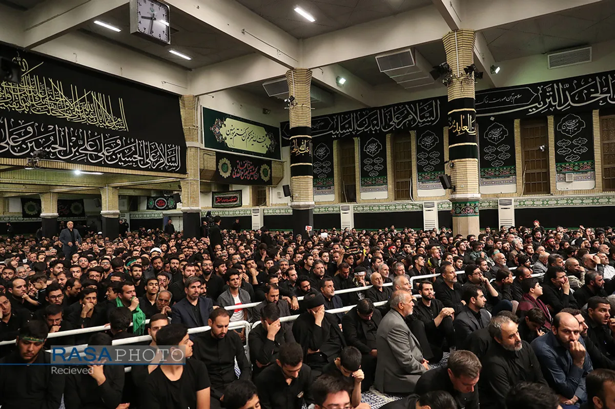 مراسم عزاداری حضرت اباعبدالله الحسین (علیه&zwnj;السلام) در شب تاسوعا با حضور رهبر انقلاب