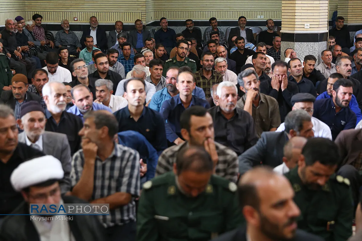 مراسم بزرگداشت روحانی شهید اکبر مهدی&zwnj;زاده در روستای طزرک&lrm; قزوین