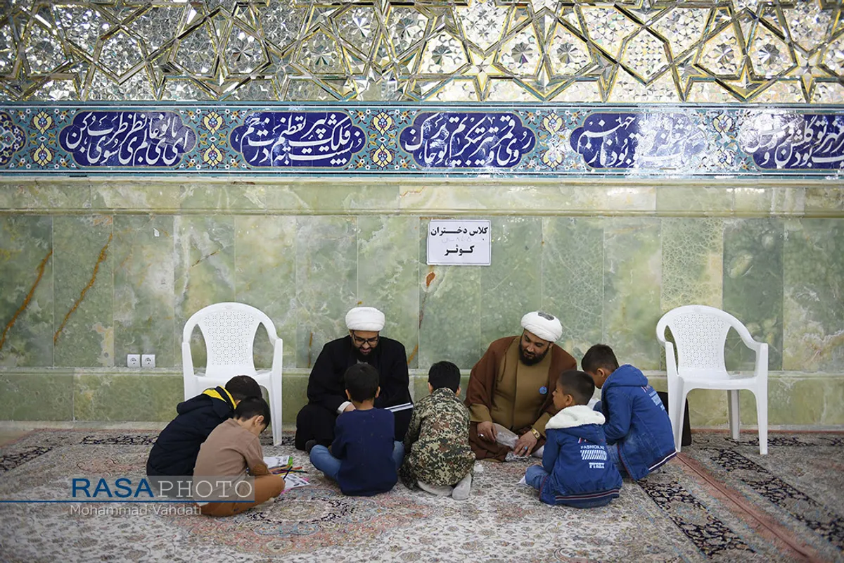 مراسم قرائت کامل دعای ابوحمزه&zwnj;ثمالی در حرم کریمه اهلبیت (ع)