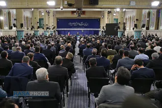دیدار کارآفرینان، تولیدکنندگان و دانش بنیان&zwnj;ها با رهبر انقلاب