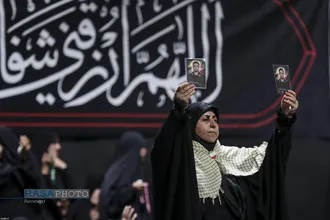 مراسم عزاداری شام غریبان حسینی در جوار محل شهادت قائد شهید