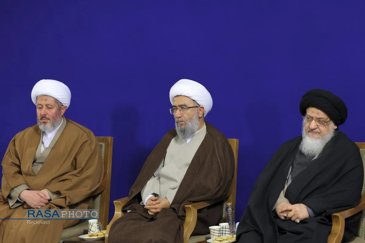 دیدار اعضای ستاد برگزاری کنگره بزرگداشت آیت&zwnj;الله میلانی با رهبر معظم انقلاب