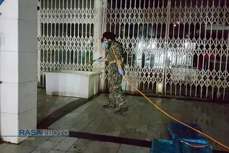 ضدعفونی شبانه معابر توسط گروه&zwnj;های جهادی طلاب در بابل