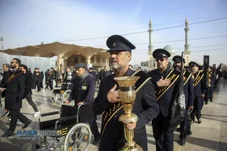دسته عزاداری خادمان حرم کریمه اهل&zwnj;بیت (س) در روز شهادت حضرت امام موسی کاظم (علیه&zwnj;السلام)
