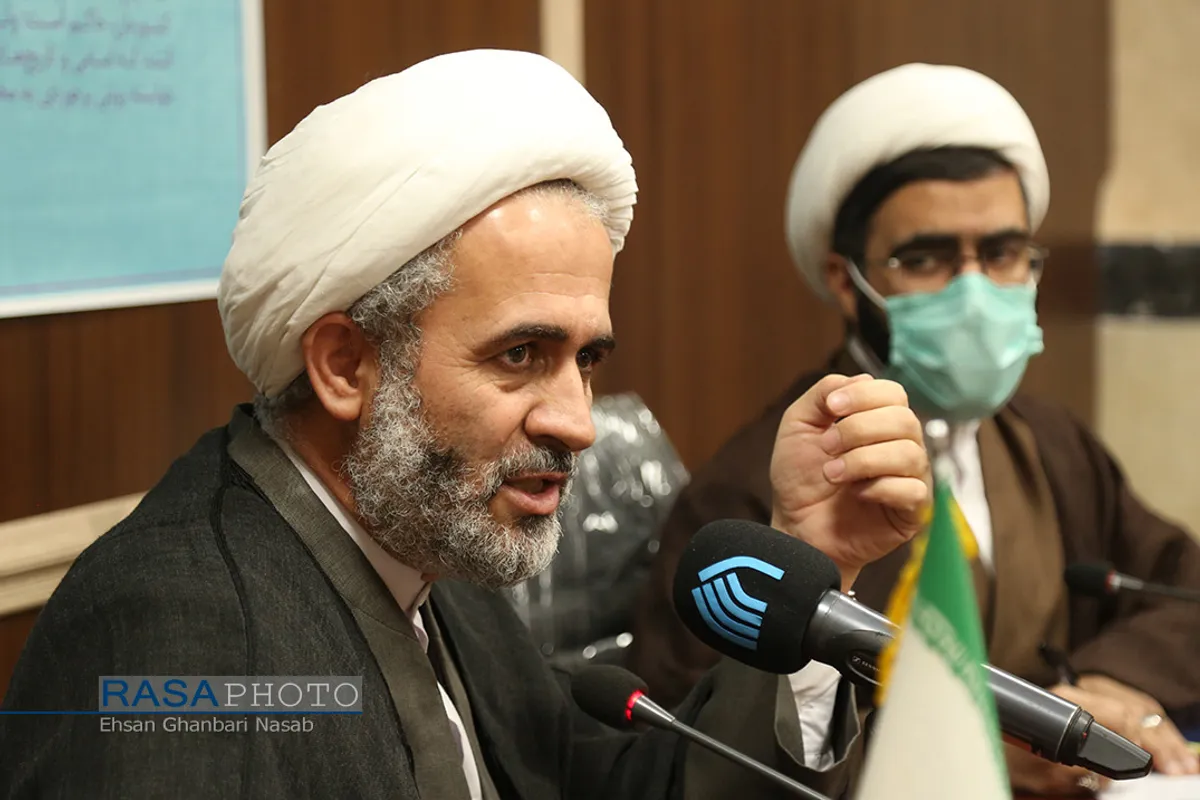 مراسم رونمایی از کتاب &laquo;نگرشی روش شناسانه به فرقه&zwnj;ها&raquo;