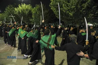 آیین سنتی &laquo;مشق شمشیر&raquo; نجفی&zwnj;های مقیم قم