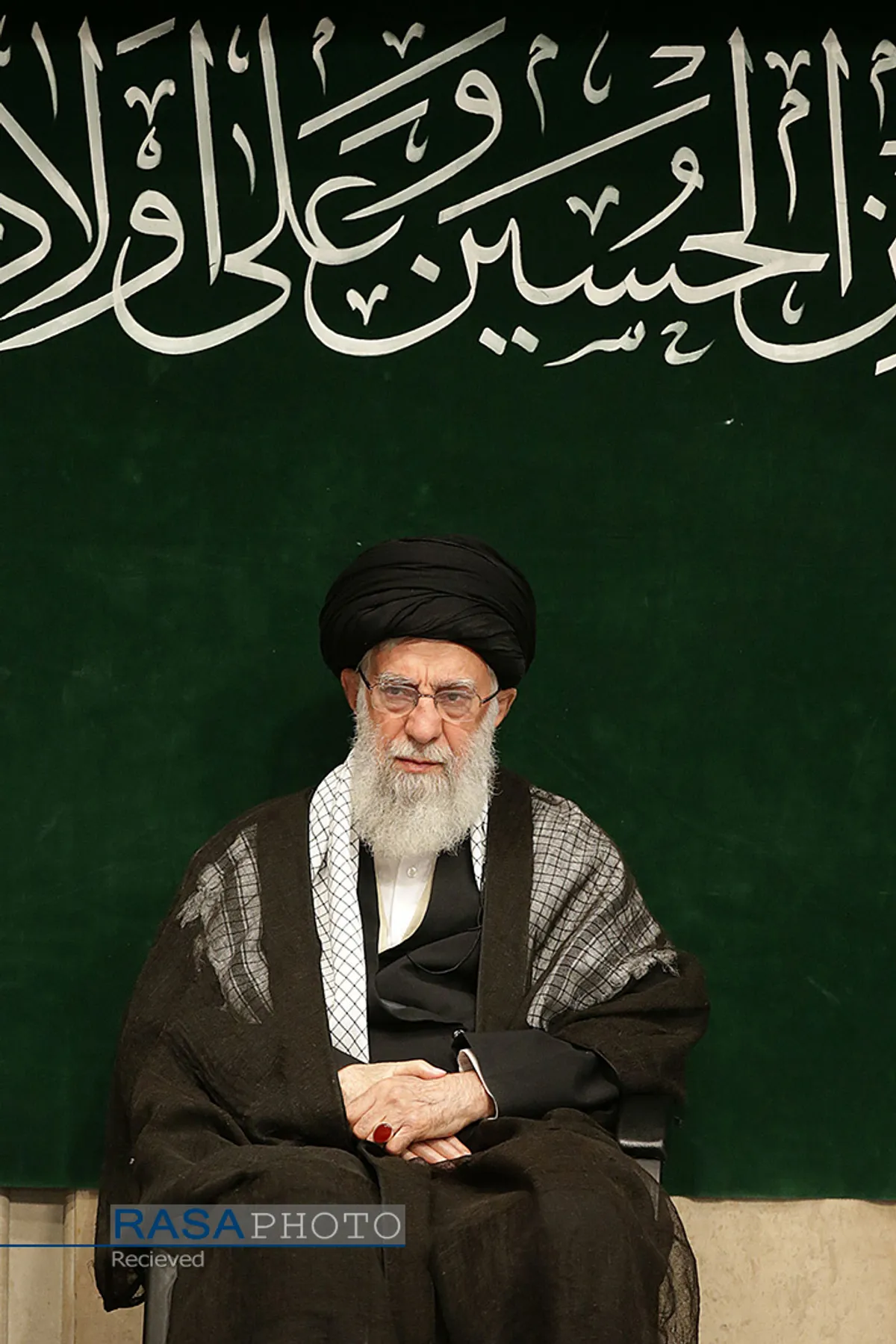 اولین شب مراسم عزاداری حضرت اباعبدالله الحسین (علیه&zwnj;السلام) با حضور رهبر انقلاب امام خامنه ای