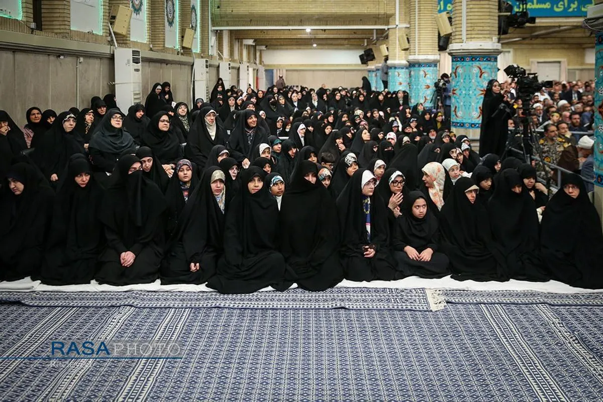 دیدار مسئولان نظام و سفرای کشورهای اسلامی با رهبر معظم انقلاب