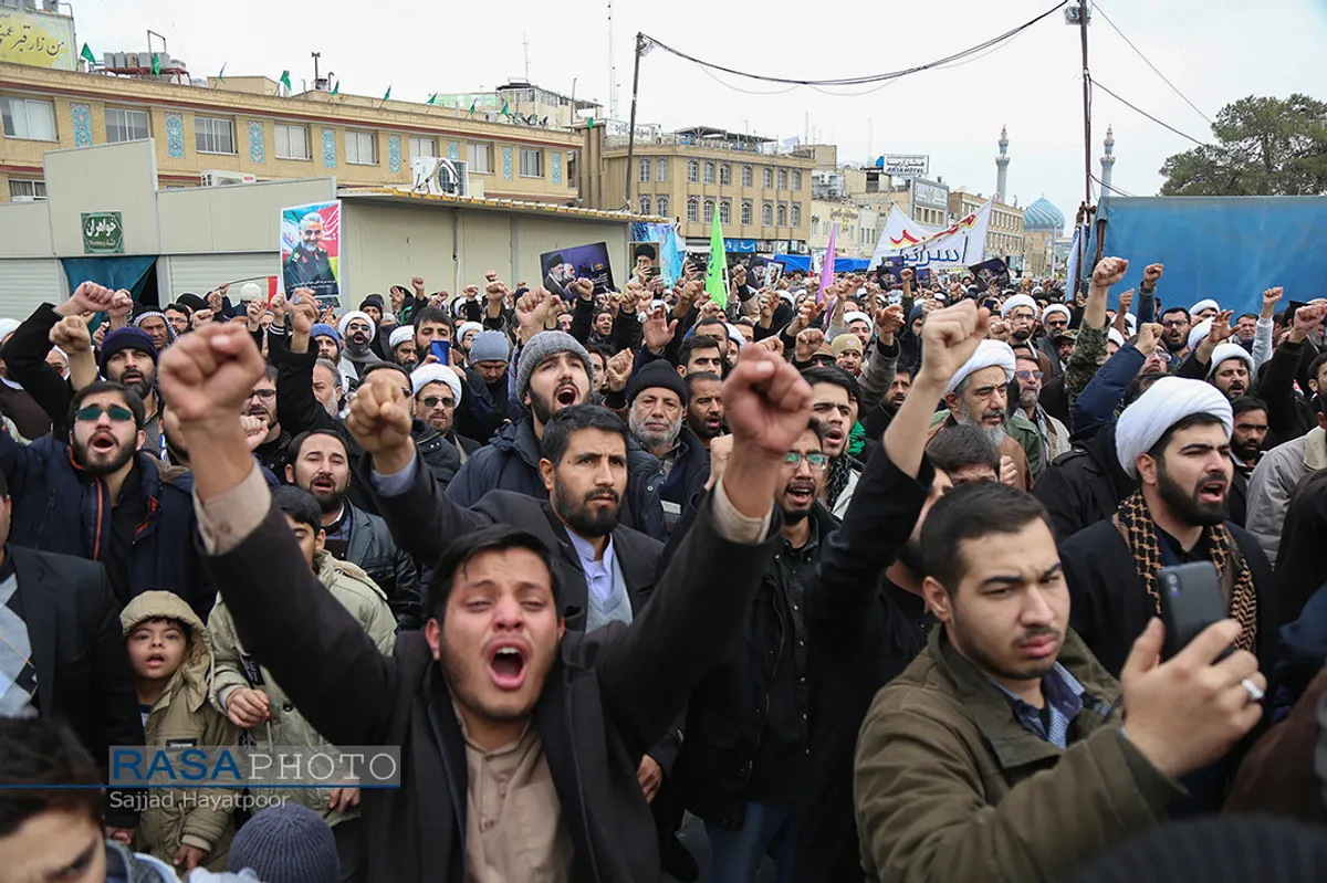 راهپیمایی خودجوش طلاب و بسیجیان قم در پی شهادت حاج قاسم سلیمانی