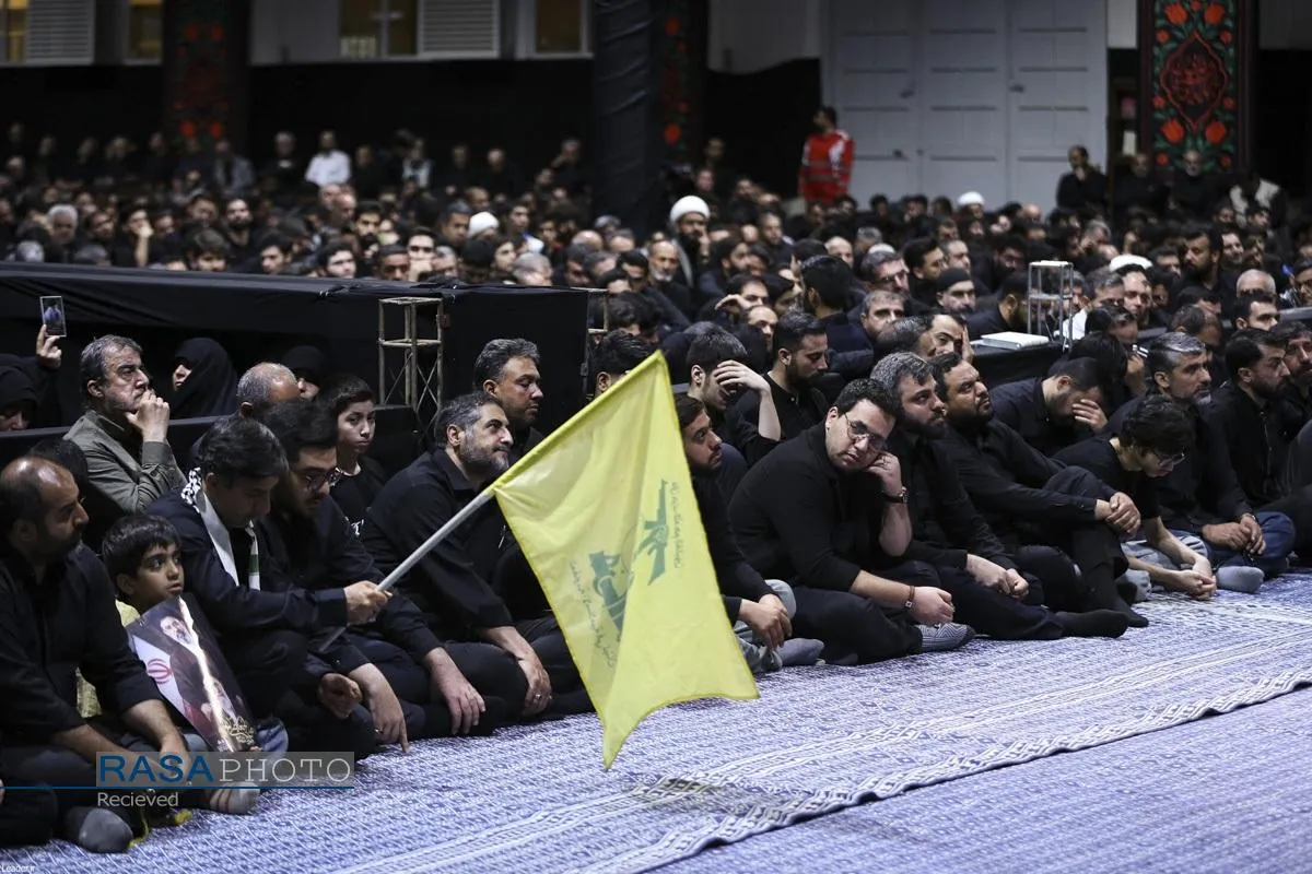 دومین شب مراسم عزاداری حضرت اباعبدالله الحسین (ع) از طرف رهبر انقلاب
