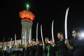 آیین سنتی &laquo;مشق شمشیر&raquo; نجفی&zwnj;های مقیم قم