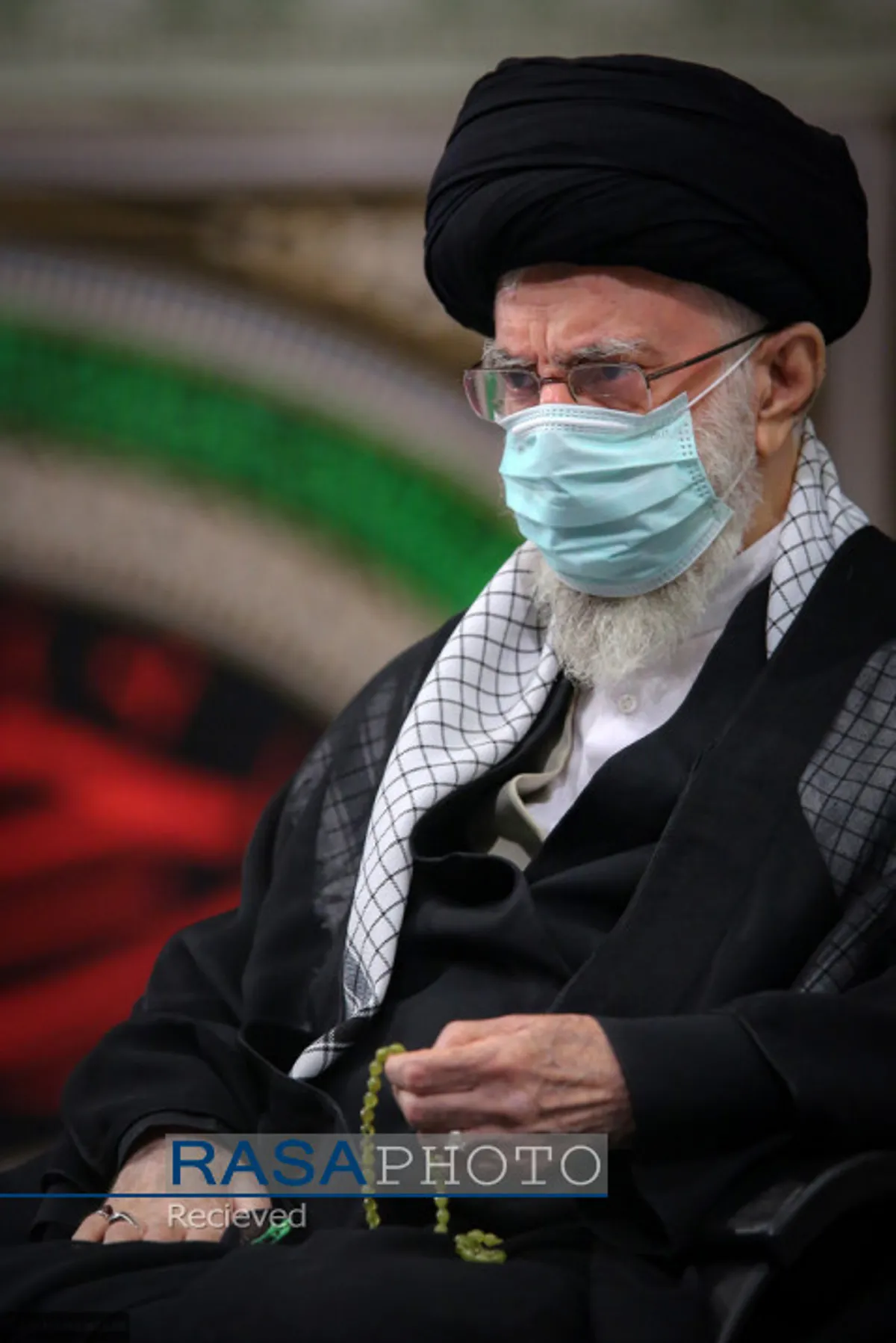 عزاداری شام غریبان در حسینیه امام خمینی(ره) با حضور امام خامنه ای