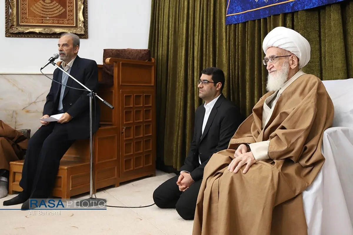 جشن عمامه&zwnj;گذاری طلاب در بیوت مراجع تقلید به&zwnj;مناسبت روز میلاد حضرت زهرا (سلام&zwnj;الله&zwnj;علیها)
